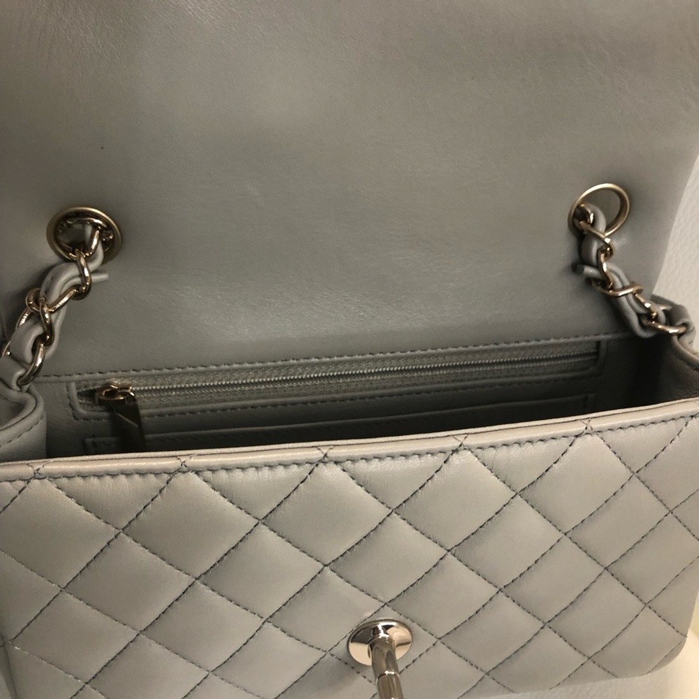 Chanel - Picture 6 of 6